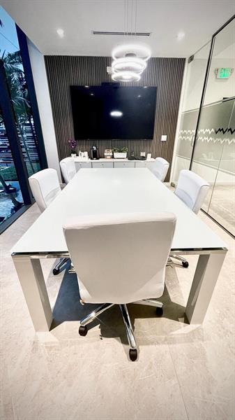 Image 13 of 16 For 2980 Ne 207th St.  609