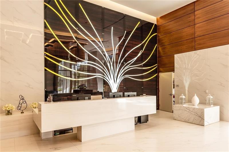 Image 3 of 16 For 2980 Ne 207th St.  609