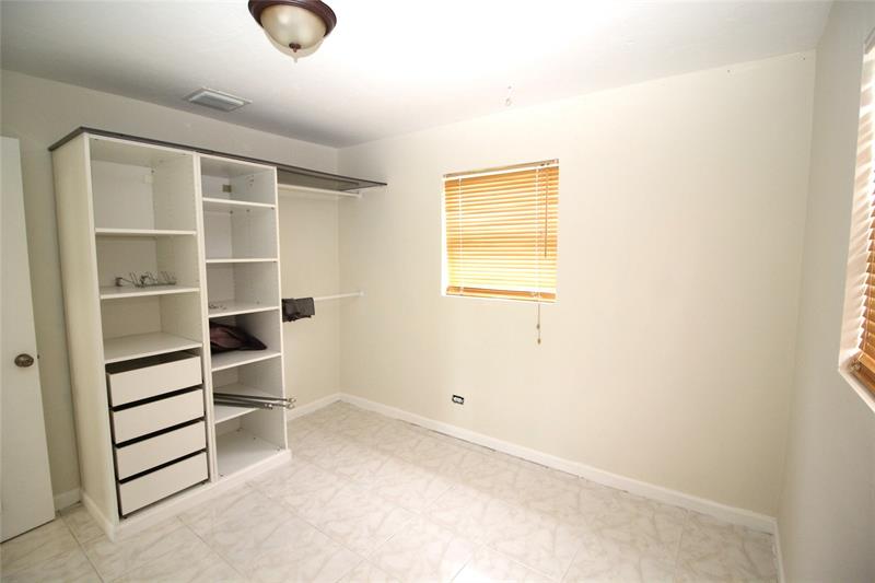 Image 13 of 18 For 3910 61st Ave