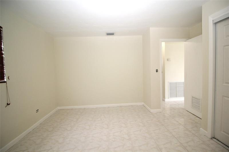 Image 14 of 18 For 3910 61st Ave