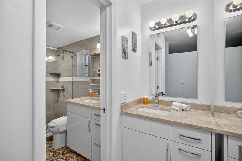 Image 13 of 29 For 1480 Ocean Blvd  209