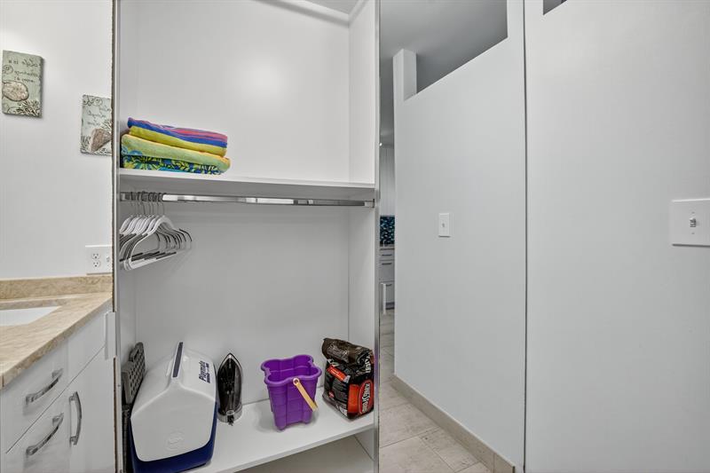 Image 16 of 29 For 1480 Ocean Blvd  209