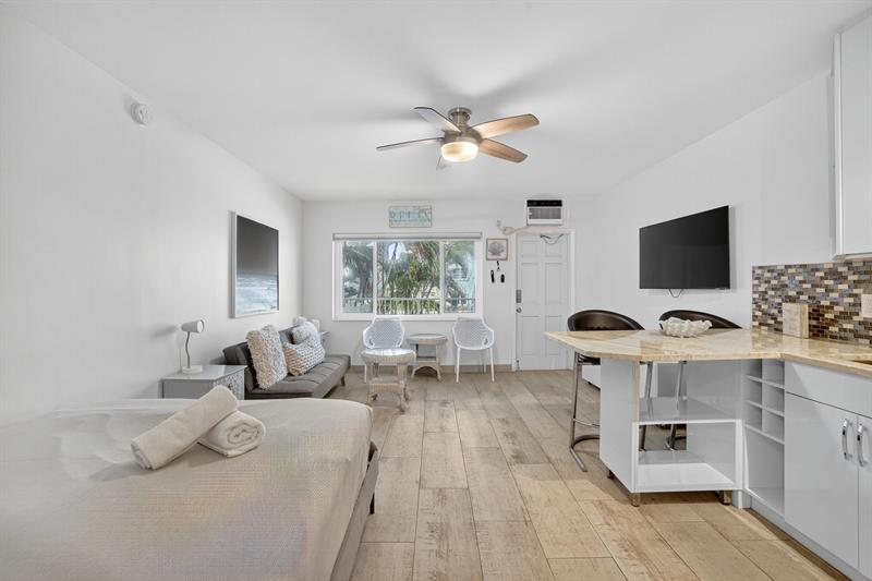 Image 8 of 29 For 1480 Ocean Blvd  209
