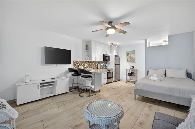 Image 9 of 29 For 1480 Ocean Blvd  209