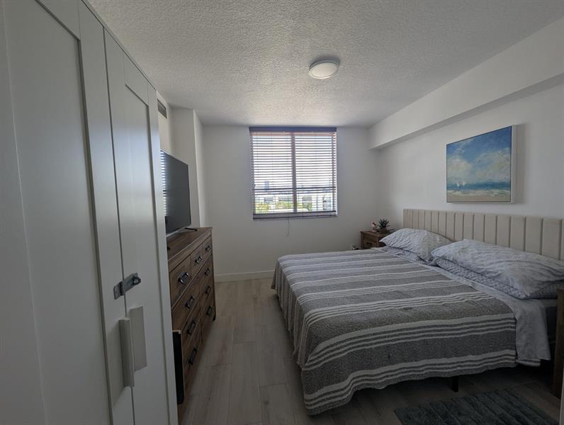 Image 23 of 23 For 18800 29th Ave  910