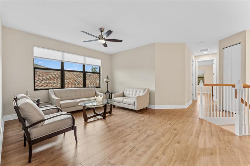 Image 24 of 56 For 9571 Eden Roc Ct