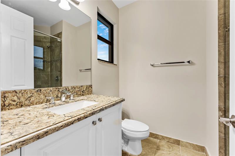 Image 39 of 56 For 9571 Eden Roc Ct