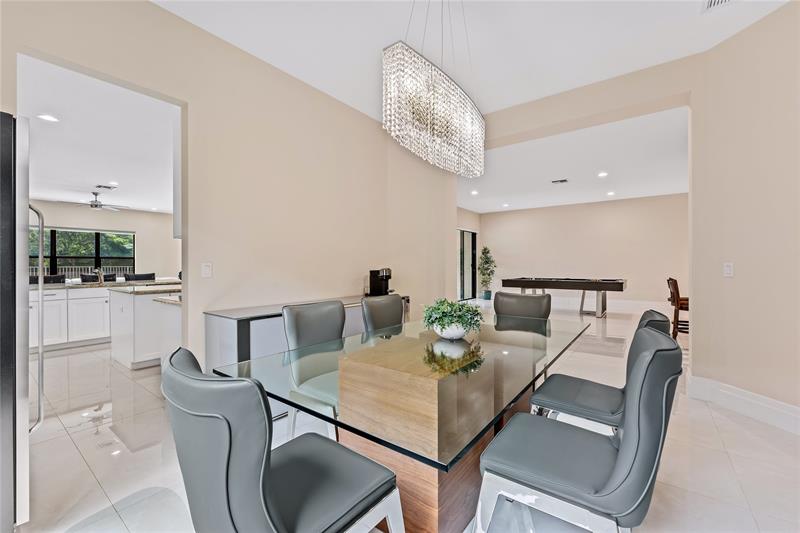 Image 8 of 56 For 9571 Eden Roc Ct