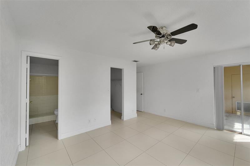 Image 19 of 25 For 9182 40th St  9182