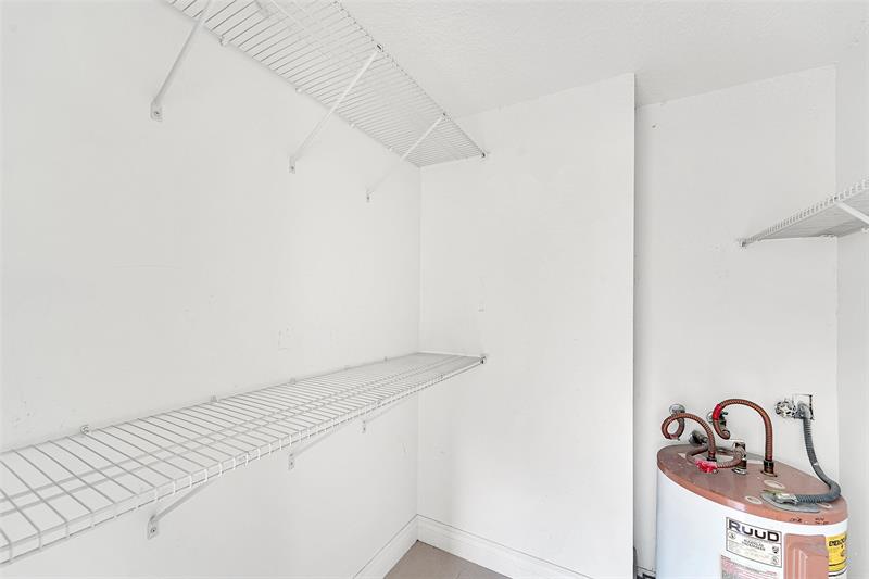 Image 22 of 25 For 9182 40th St  9182