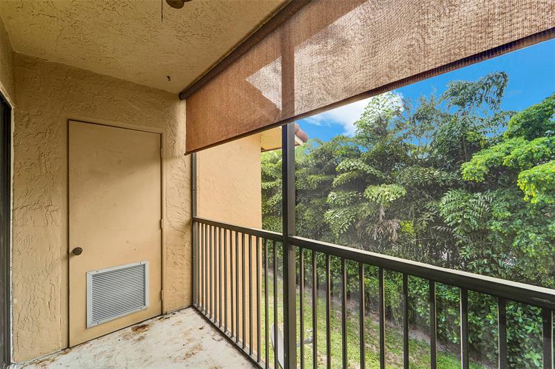 Image 24 of 25 For 9182 40th St  9182