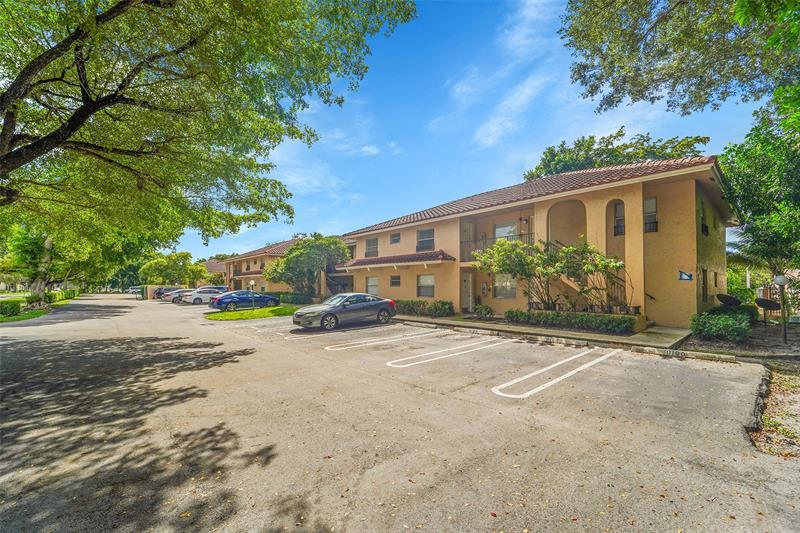Image 5 of 25 For 9182 40th St  9182