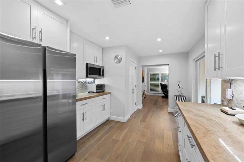 Image 38 of 57 For 757 7th St  