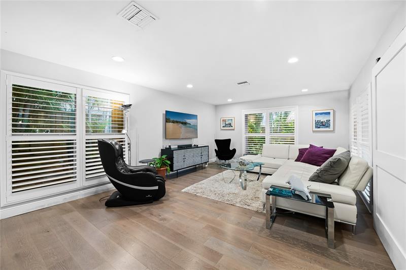 Image 39 of 57 For 757 7th St  