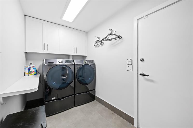 Image 40 of 57 For 757 7th St  