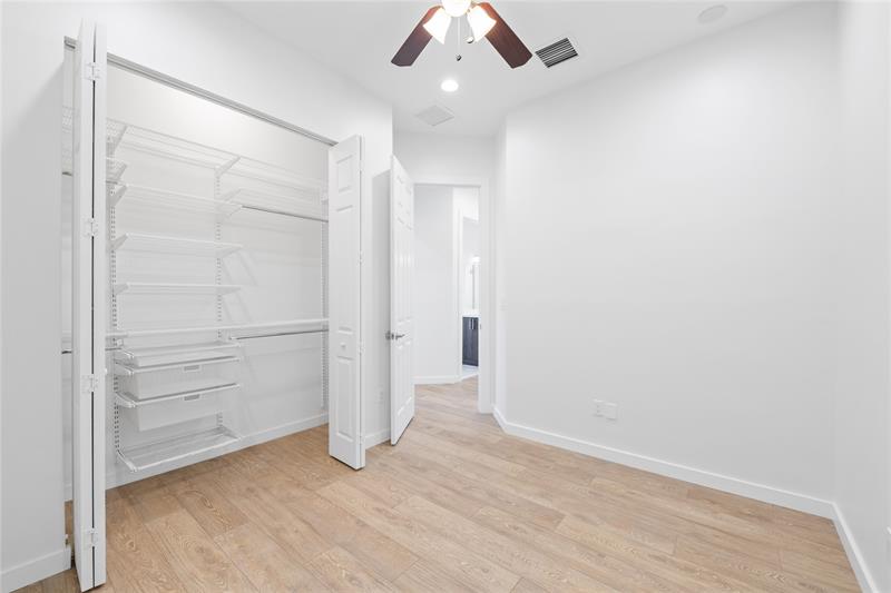 Image 25 of 30 For 324 14th Ct  324