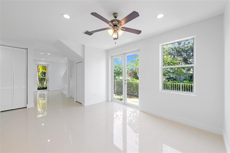 Image 24 of 38 For 1428 4th Ave  1428