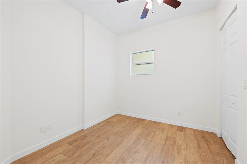 Image 11 of 32 For 1430 4th Ave  1430