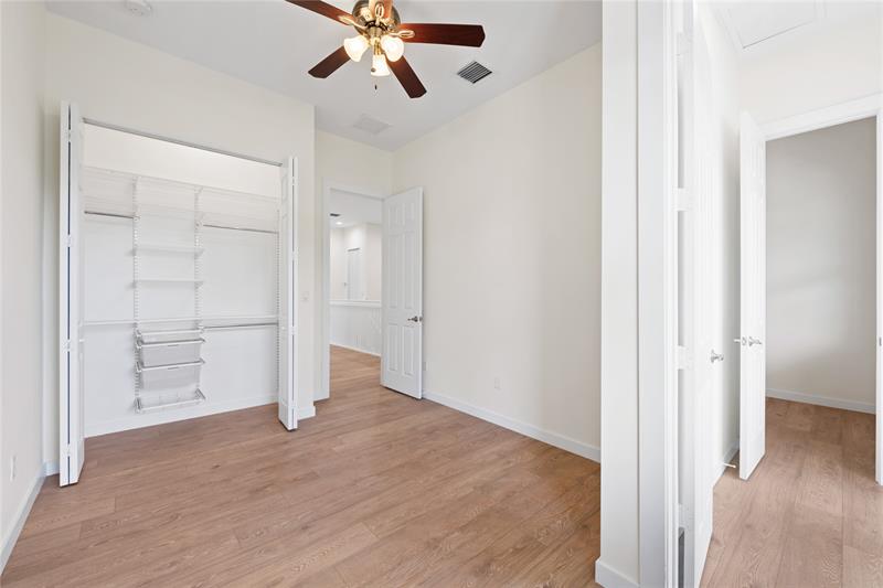 Image 19 of 32 For 1430 4th Ave  1430