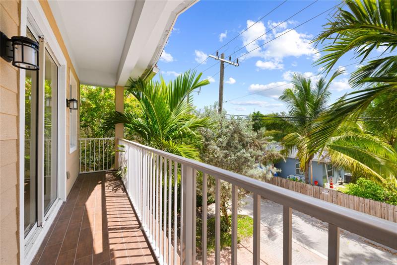 Image 21 of 32 For 1430 4th Ave  1430