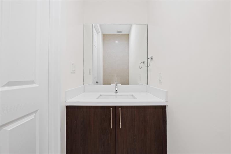 Image 26 of 32 For 1430 4th Ave  1430