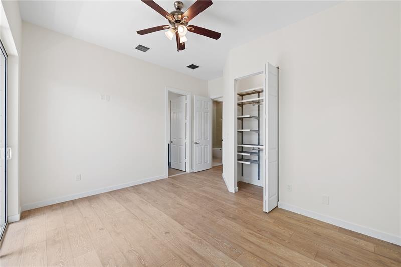 Image 7 of 32 For 1430 4th Ave  1430