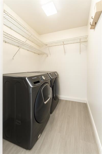 Image 18 of 21 For 6639 41st Pl