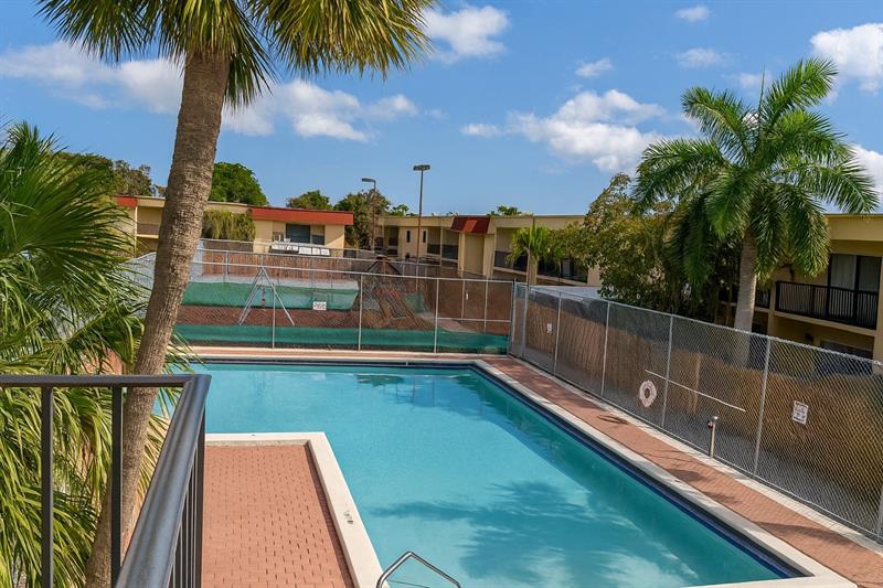 Image 20 of 21 For 6639 41st Pl