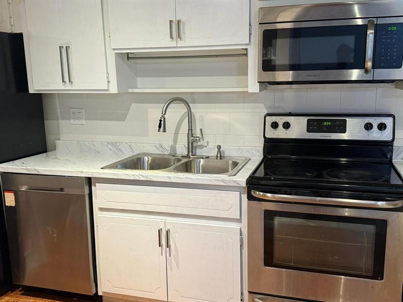 Image 5 of 21 For 6639 41st Pl