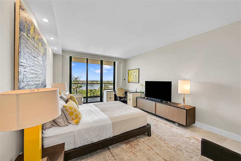 Image 35 of 69 For 1300 Ocean Blvd  Ph5