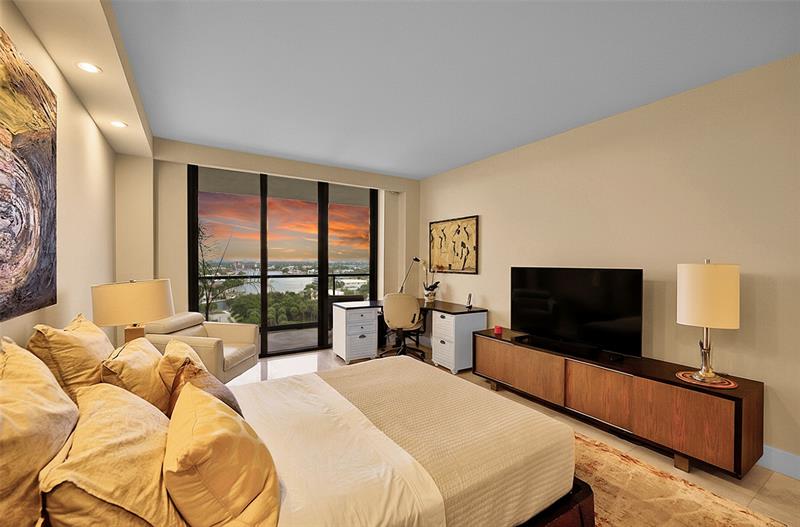 Image 39 of 69 For 1300 Ocean Blvd  Ph5
