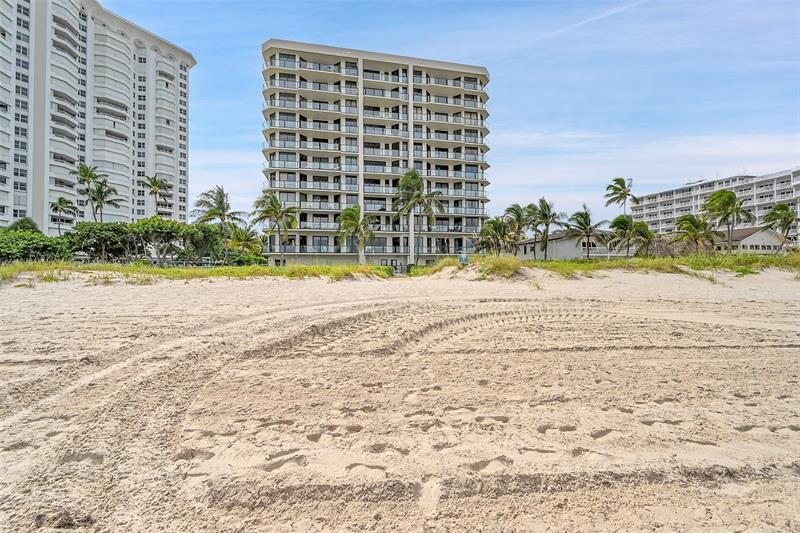 Image 65 of 69 For 1300 Ocean Blvd  Ph5