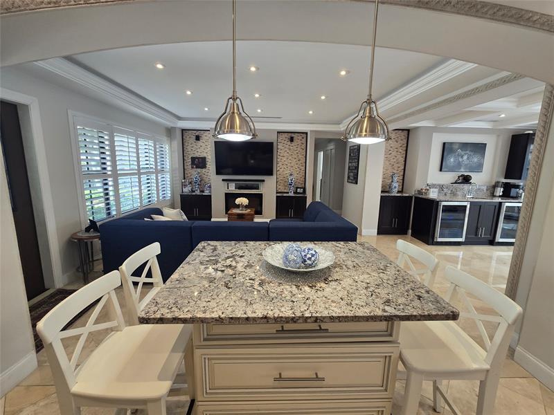 Image 11 of 32 For 3204 Barton Rd