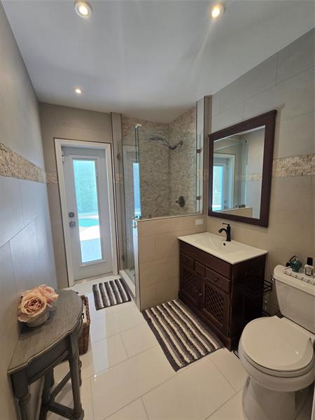 Image 26 of 32 For 3204 Barton Rd