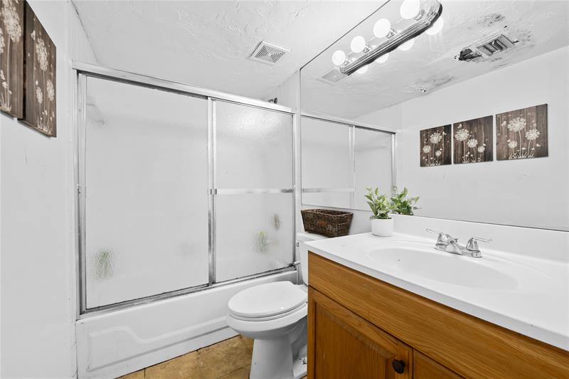 Image 11 of 22 For 3112 Spanish Wells Dr  14-a