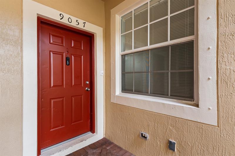 Image 4 of 25 For 9057 Plymouth Pl