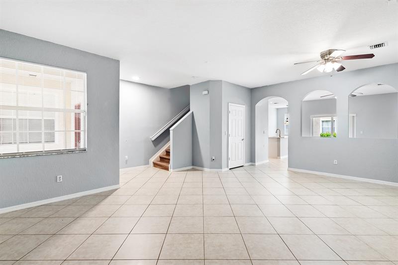 Image 5 of 25 For 9057 Plymouth Pl