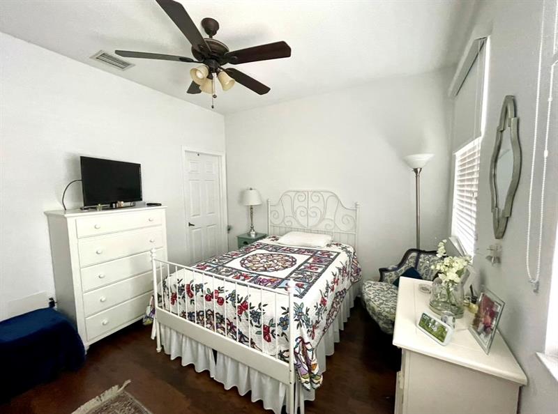 Image 24 of 38 For 817 147th Ave  817