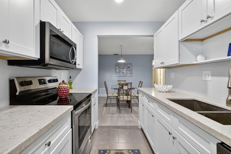 Image 16 of 41 For 13930 Nesting Way  C