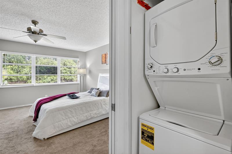 Image 23 of 41 For 13930 Nesting Way  C