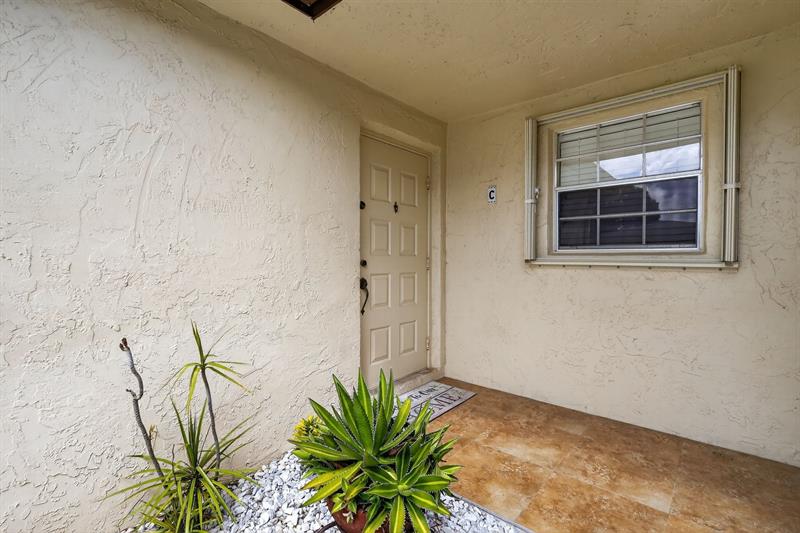 Image 4 of 41 For 13930 Nesting Way  C