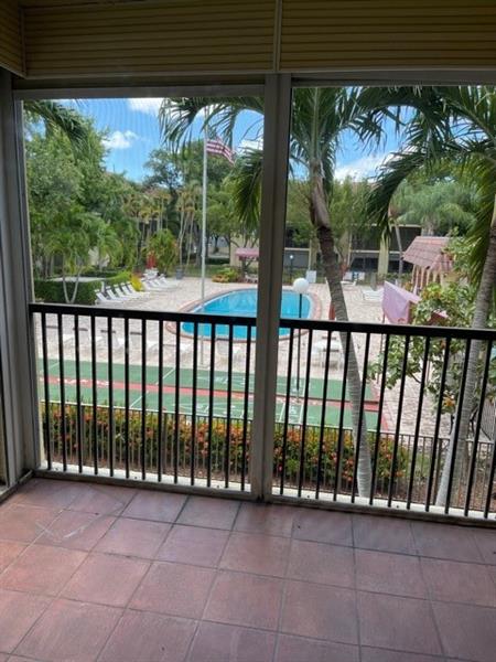 Image 3 of 10 For 259 Cypress Rd  528