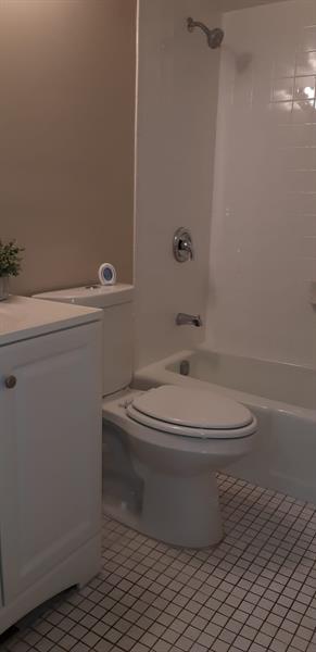 Image 4 of 10 For 259 Cypress Rd  528