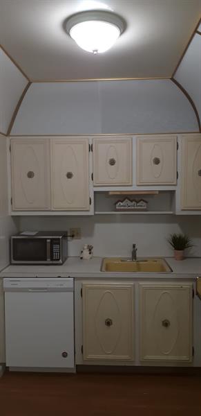 Image 5 of 10 For 259 Cypress Rd  528