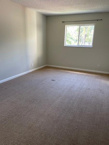 Image 8 of 10 For 259 Cypress Rd  528