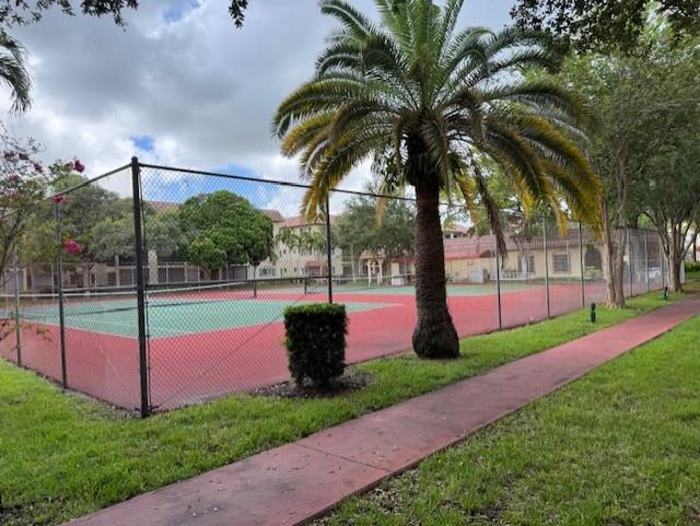 Image 9 of 10 For 259 Cypress Rd  528