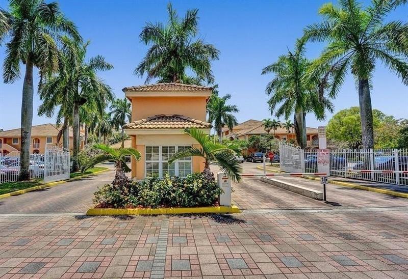 Details for 6952 39th St  C-205, Davie, FL 33314