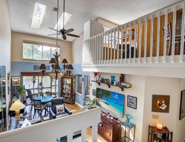 Image 21 of 46 For 2052 Discovery Cir E