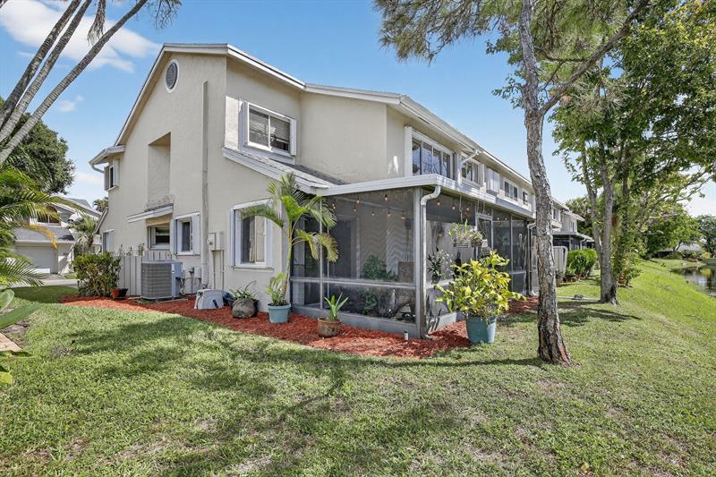 Image 33 of 46 For 2052 Discovery Cir E