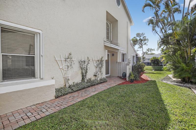 Image 4 of 46 For 2052 Discovery Cir E